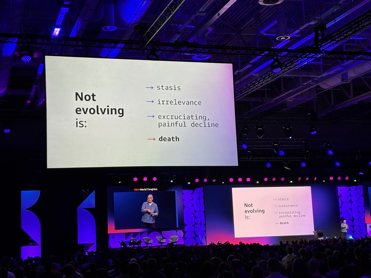 theburningmonk's tweet image. Werner on the evolvability of software: “it’s a matter of evolve or die” #wearedevelopers