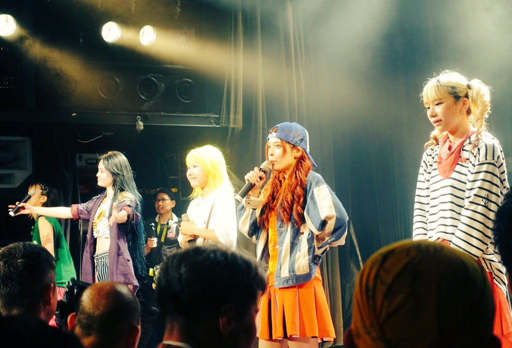 yokosuka22's tweet image. エンディングでふと気付くとプー・ルイさんが｢大丈夫か～、息してるか～｣みたいな表情で見つめていて、大丈夫じゃないけど感張ります！ …みたいな気持ちにはなりました…🥹

#PIGGS渋谷 #PIGGS浴衣 #BBS5 #BOOBOOSTAR