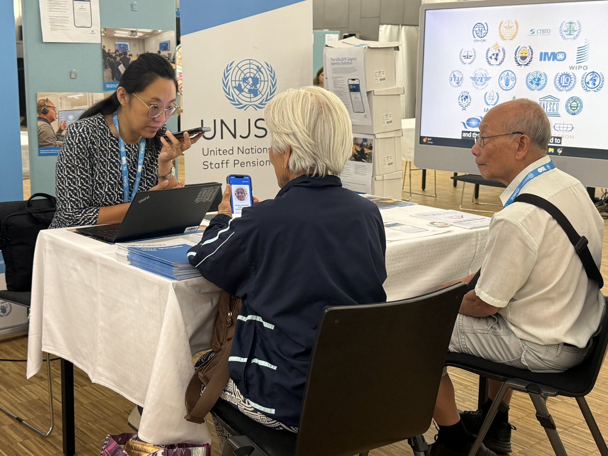 diplomirko's tweet image. …and helping clients to enroll in the #UNJSPF #DCE.