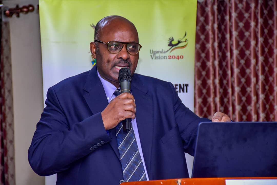 MoLGUganda's tweet image. We're hosting a meeting with Deputy Chief Administrative Officers, Deputy Town Clerks, and City Division Town Clerks at Hotel Africana; to align their roles with community needs, enhance service delivery, and foster their personal development.