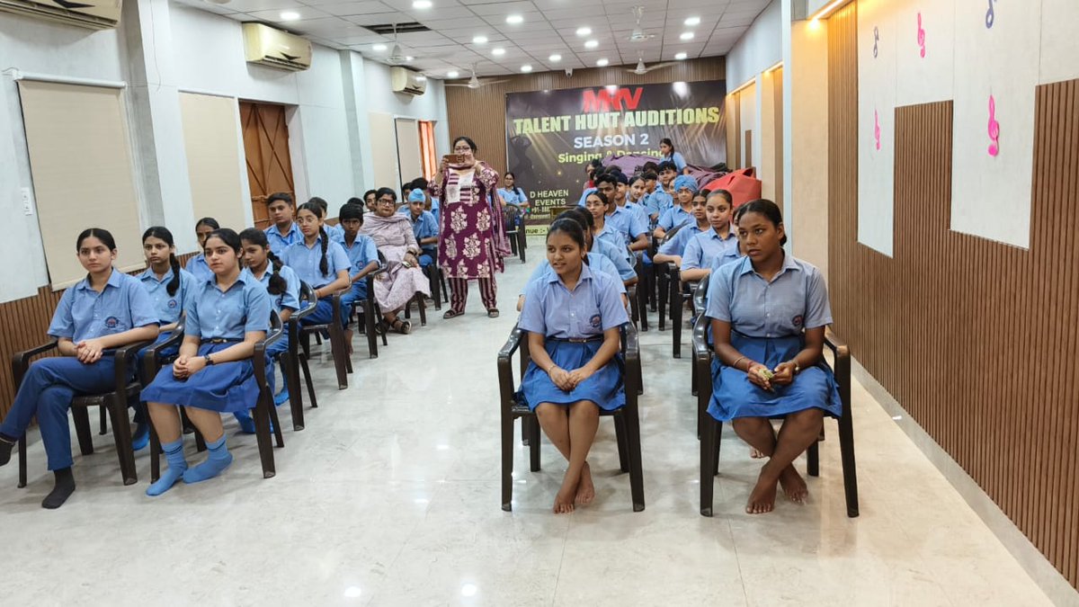 TrinityFound002's tweet photo. Empowering Safety | M.R. Vivekanand School, Mukhram Park (ID: 1514093)
With SDM West Delhi's support, Trinity foundation conducted #SurakshaSathi training on BLS & CPR, boosting emergency readiness among staff & community.
#TrinityFoundation #SafetyTraining #CPR #BLS
#MukhramPark https://t.co/3DHCt8Cwpd