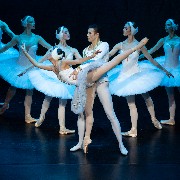 🗓️ Ballet lovers! Dates for your diary:

Wed 7 Jan '26 | The Nutcracker atgtix.co/4kGIc9G

Thu 8 Jan '26 | Swan Lake atgtix.co/4m6OAYX