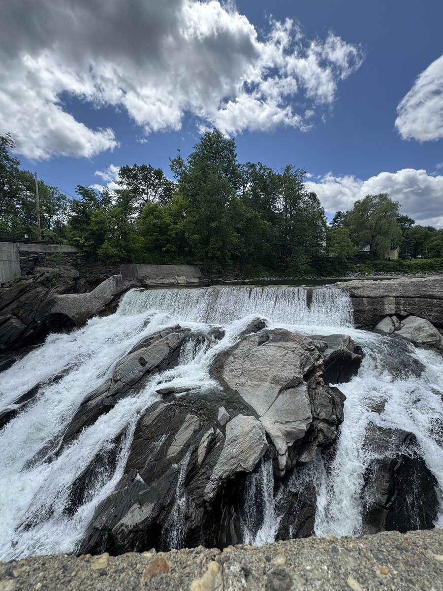 DrBrucePereira's tweet image. The Quechee Covered Bridge, built in 1970, offers dramatic views of the old dam waterfall &amp;amp; a scenic gorge.

#coveredbridge #vermont #quechee
