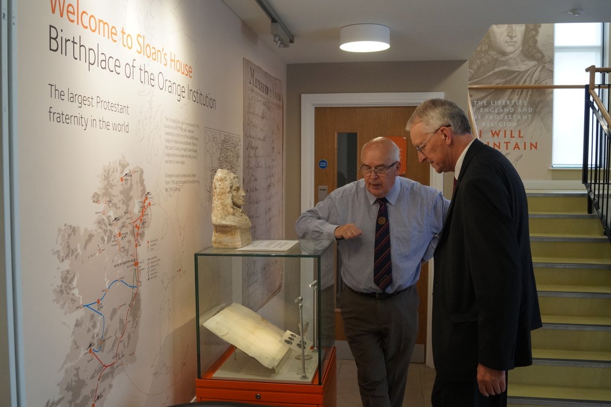 NIOgov's tweet image. Secretary of State @hilarybennmp visited Sloan's House @orangeheritage in Loughgall for a tour of the museum.
The birthplace of the Orange Order in 1795, the Museum showcases an important part of Northern Ireland's cultural heritage.