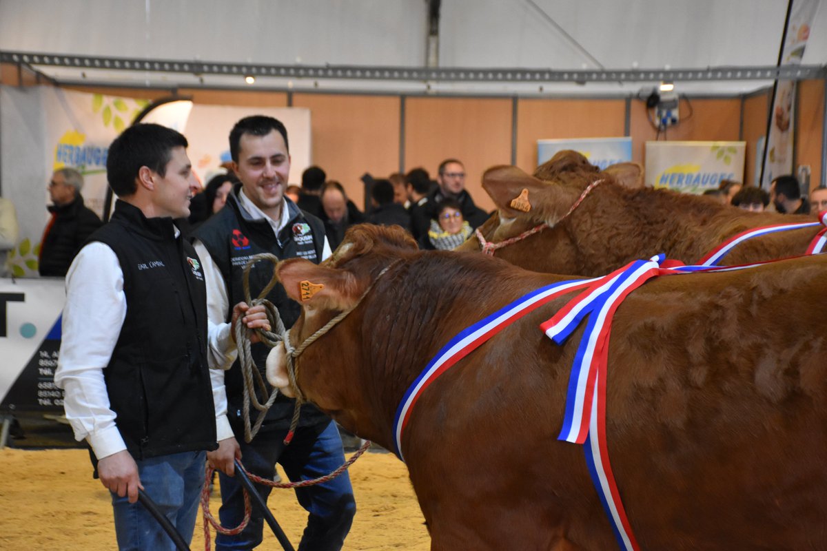 🇫🇷 14 juillet – Fête nationale
Aujourd’hui, on célèbre aussi ceux qui nourrissent la France, avec passion et exigence.
À #TechElevage, l’agriculture 🇫🇷 est à l’honneur, entre savoir-faire, innovation et filières locales.
#FiersDeProduireFrançais #Élevage