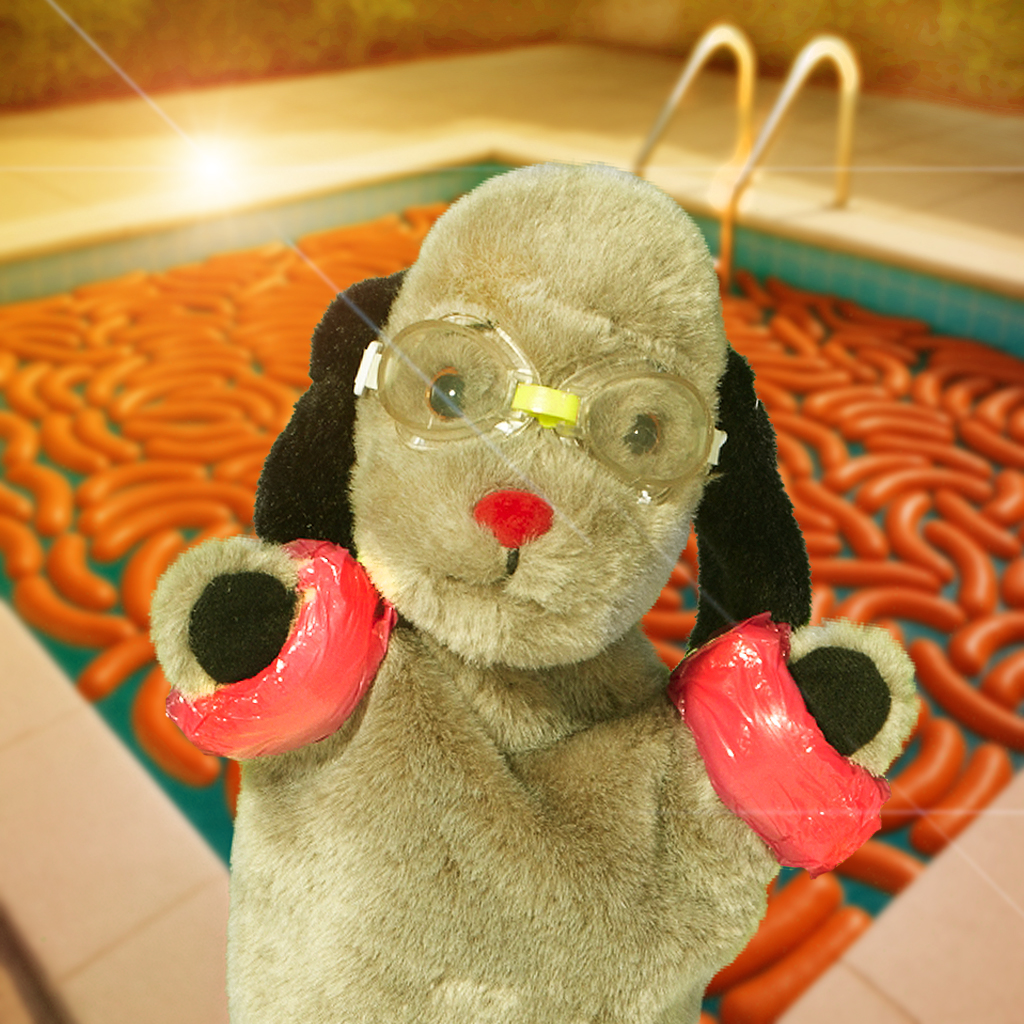 Sootyandco's tweet image. Re-introduce sausages into Mr Slater's swimming pool! Together, we can make a difference 💪