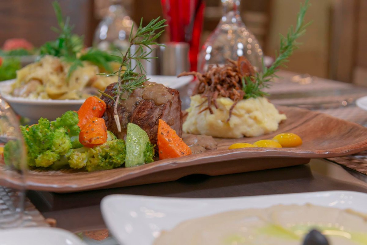 EliteHotelPetra's tweet photo. Dinner is served! 🍽️
Indulge in flavors that feel like home — but with a touch of luxury.
What’s your favorite dinner dish when staying at a hotel?
.
.
.
#DinnerWithAView #PetraHotel #VisitJordan #PetraDining #TastePetra #HotelLife
#4StarStay #LuxuryDinner #TravelJordan https://t.co/n9H3NFpQ7K