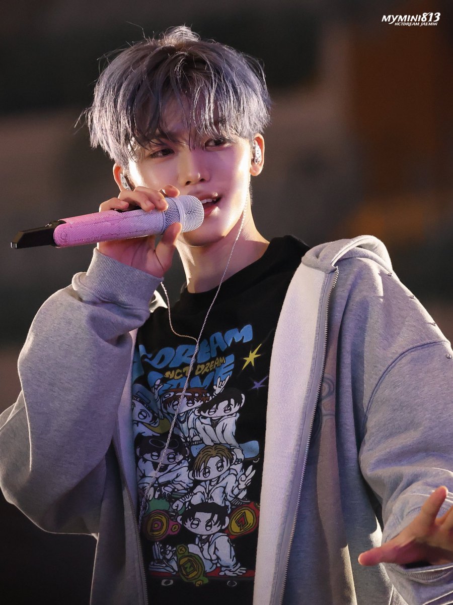 mymini813's tweet image. 250711 TDS4 Day2 SC
 #재민 #JAEMIN #ジェミン

보라조명 파란조명