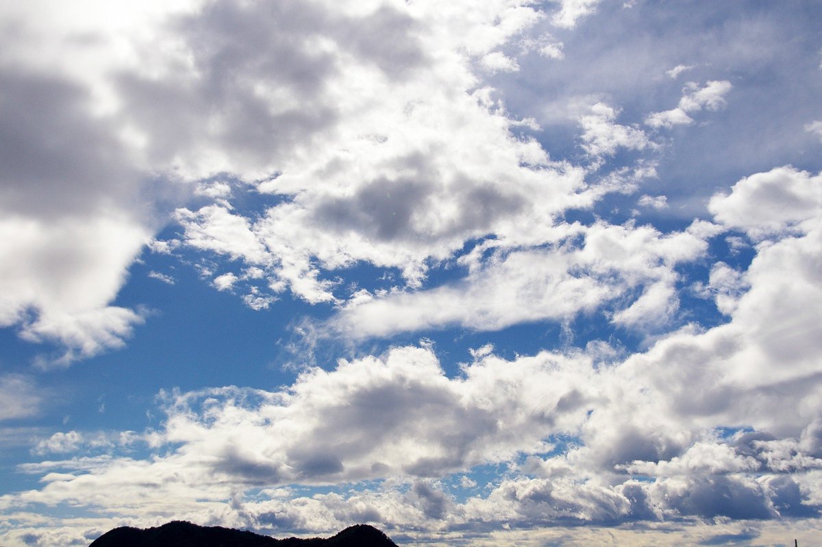 tbsmatsukosekai's tweet image. 次回は…
⛅️雲の世界☁️
皆さんは最近空をみていますか?
是非引用リポストで教えてください‼️
私は大人になってからは気にしたことがなかったので、
この機会に空をみて雲を観察してみようと思います!!👀