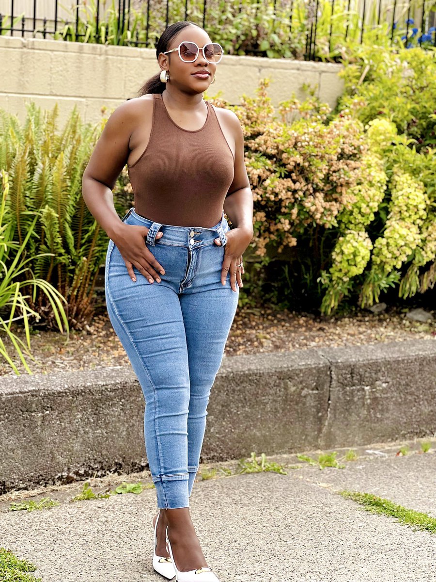 precious_remmie's tweet image. This is a bonus for you my lovely family 😂😂🫶🏾ok bye 😘