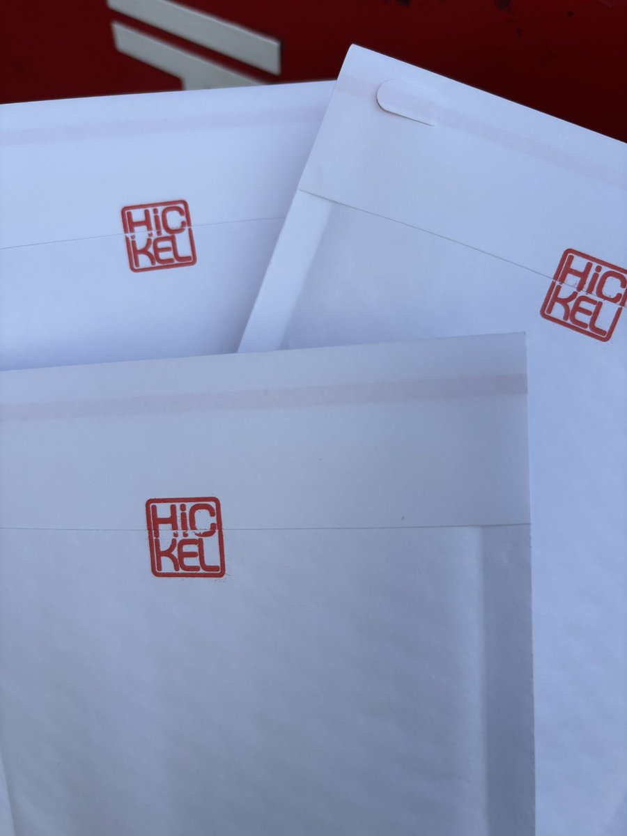 LEVEL1
LEVEL7
発送しました📮
合格おめでとうございます🎉
お届けまでしばらくお待ちくださいー
#萩原悠ギター教室 
#HiCKEL
届いたら是非、ハッシュタグつけてポストしてくださいねー