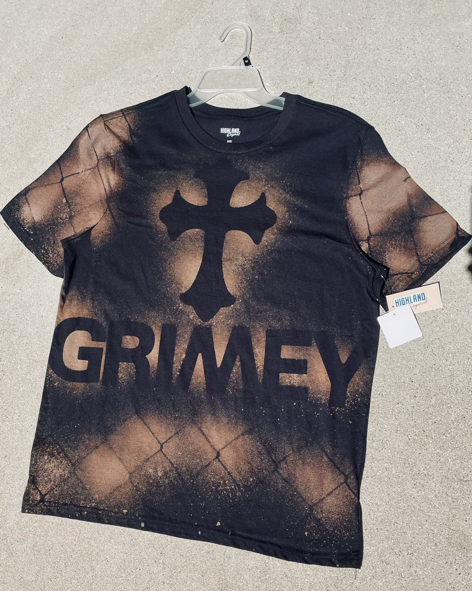 SilentLg_'s tweet image. 🚨🔥 LIMITED DROP ALERT 🔥🚨
Tired of the same old tees? 👕
We design one-of-a-kind CUSTOM t-shirts that speak your vibe, not the crowd’s.

💥 Hand-crafted
🎨 Street-approved

🔗 grimeybreadla.bigcartel.com
#Streetwear #CustomTees #DripAlert #GrimeyBread