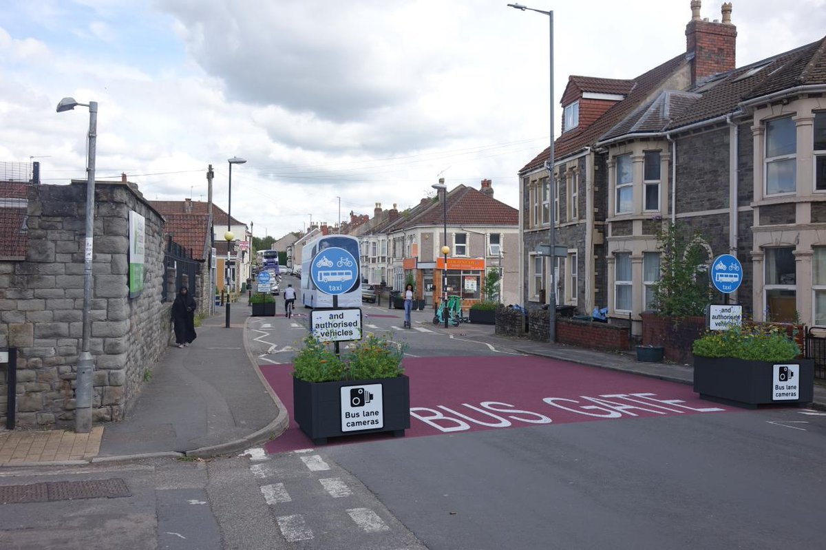 HLTraining1988's tweet photo. 🚧 REMINDER TO ALL ACCESSING THE TRAINING CENTRE 🚧

Please be aware that the East Bristol Liveable Neighbourhood trial area continues to the next stage, where full enforcement begins on 14th July 2025.

Plan your journey accordingly.

Full details, visit:
https://t.co/ALCyEQL0zw https://t.co/aMTC3G79Gf