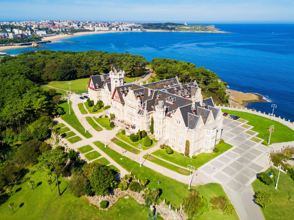 Gracias a la colaboración con <a href="/habitaSantander/">Habita Santander</a> te esperamos en nuestra escuela de verano en la <a href="/UIMP/">UIMP</a>.

🗓️23-24 julio, ¡no dejes escapar esta oportunidad formativa!

#RedBici #biciES #Santander #movilidadSDR

redbici.org/curso-de-veran…