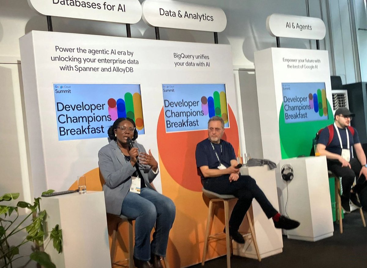 Jeanine Banks tweet media