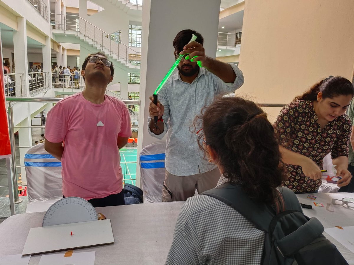 ayanban7's tweet image. The 'Light Matter lab' opens up its store of magic with light on 'Open Day'.