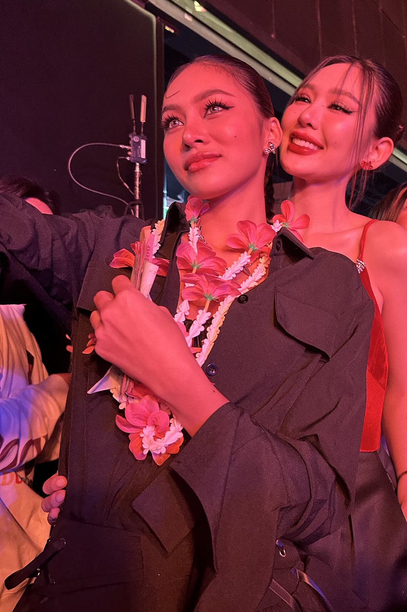 เคยปล่อยยังหว่าา 

MONTH OF LOVE HBD JABLIN11 
#จ๊าบหลิน #JabLin