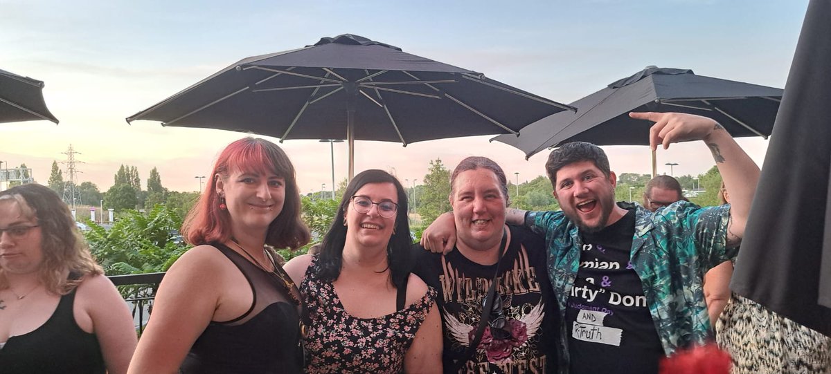 TheOnlyAni's tweet image. Love ya all the mostest 🥰
@IvyDicey @bunny_vib @lordagropunk @Darth_Tikal @Jackieflanderss @Fluxeor