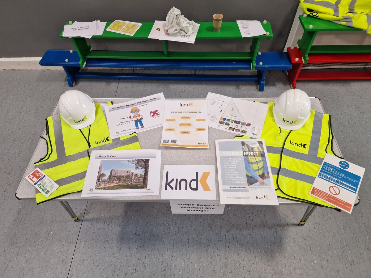 KindBuilders's tweet image. Our team at our project Army and Navy were pleased to be attend a careers fair at Kaizen primary school in @NewhamLondon last week!

It was great to speak with students about all thing’s construction!

#Construction #KindAndCo #Education #Kind #CareersInConstruction #KindEffect