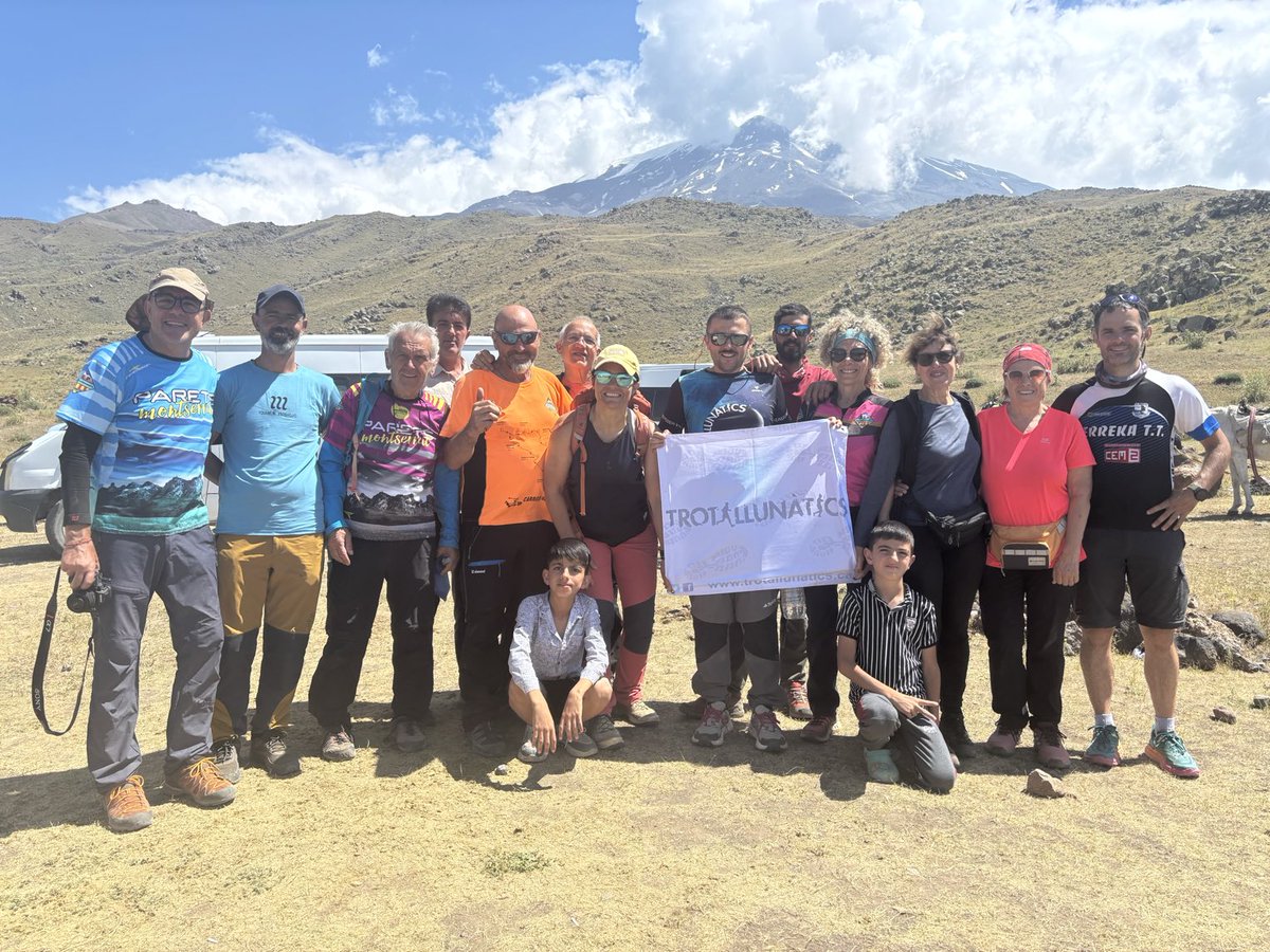 oscarmun's tweet photo. Ararat. 5137m. Turquia https://t.co/8OHf1mVLXT
