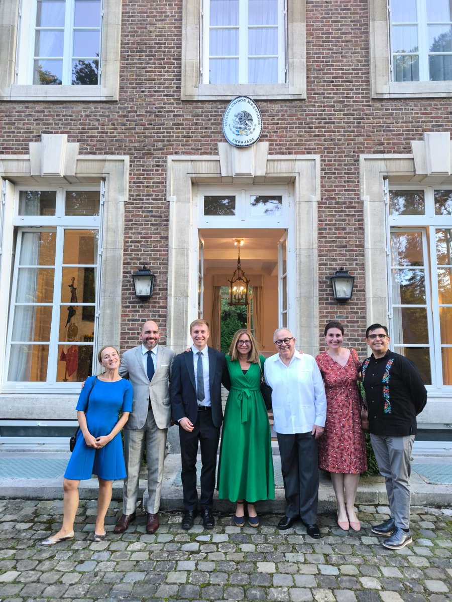 Rogelio Granguillhome (@rgrangui) on Twitter photo It was an honor to bid farewell to Ambassador Brian Glynn, Executive Director for the Americas at <a href="/eu_eeas/">European External Action Service - EEAS 🇪🇺</a>. His leadership has been key to strengthening ties between 🇲🇽 and 🇪🇺, fostering a frank, constructive, and ambitious political dialogue.
From the Mission of Mexico to the It was an honor to bid farewell to Ambassador Brian Glynn, Executive Director for the Americas at <a href="/eu_eeas/">European External Action Service - EEAS 🇪🇺</a>. His leadership has been key to strengthening ties between 🇲🇽 and 🇪🇺, fostering a frank, constructive, and ambitious political dialogue.
From the Mission of Mexico to the