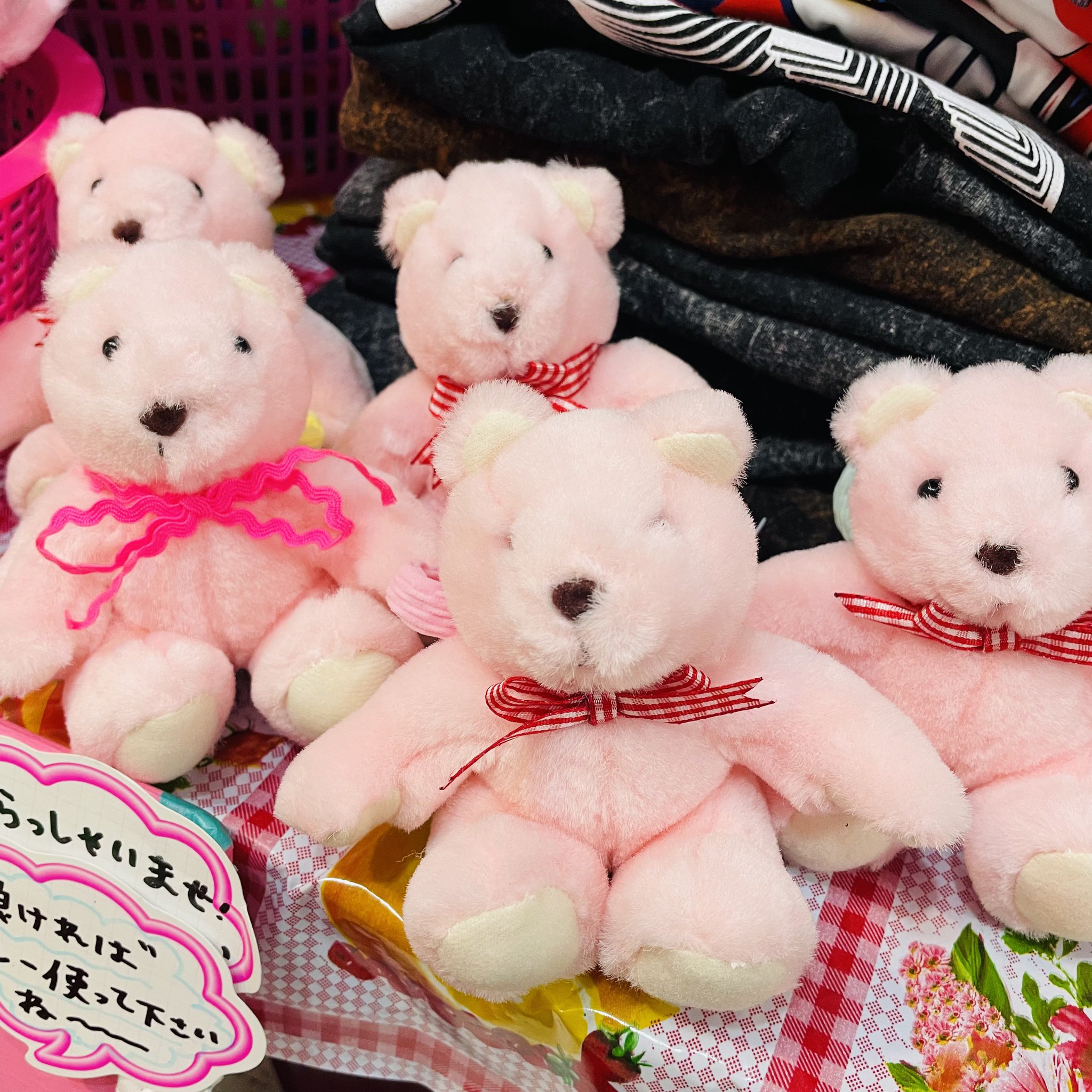 ピンクハウス ペアくまバレッタ 【新品未使用】ゴールド 大きめ　希少 おだやかおせち倶楽部 大阪日本橋で営業中✌️ on X: 
