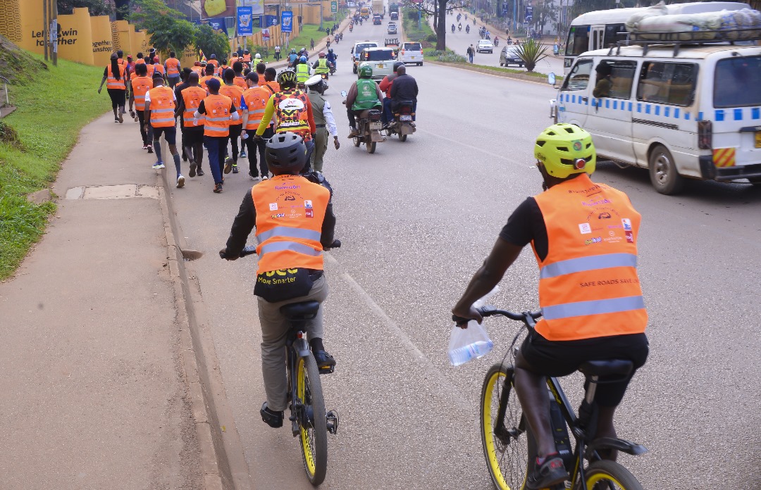 CocaColaBevUg's tweet image. 21KM. One mission. Safer roads. 🛵🚶🏾♂️
Coca-Cola Beverages Uganda proudly partnered with #JoeWalker as the hydration partner of the 2025 Boda Boda Road Safety Walk keeping riders, walkers, and change-makers refreshed with Rwenzori Water every step of the way. 💧 Read more here 👇…
