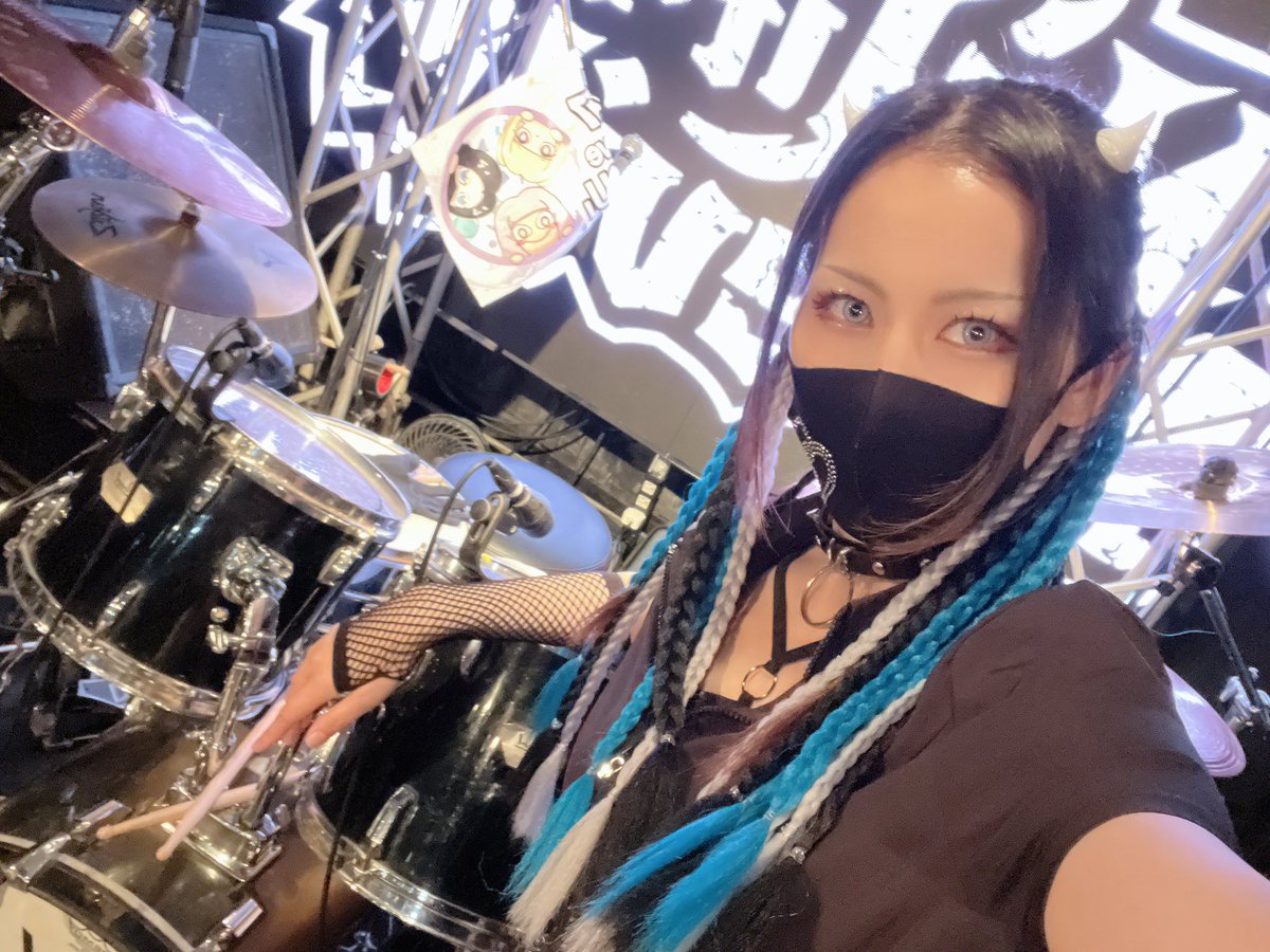 lenlen_dr's tweet image. #滅多にないLENの個人的ニュース #2
※出演者変更アリ※
2025.7.31㈭
shinjuku ANTIKNOCK presents
【コピリンピック~さっつんとアズカ馬場の囚人~】
⚜️バンド
satomist†trace で出演しまつ.ᐟ.ᐟ
💬【satomist†trace】で
予約してくれる方は
DMかリプで教えてね★
⚜️詳細ALT