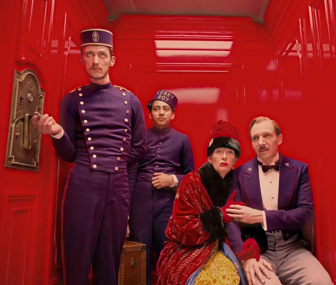 Гортай стрічку далі! Цей ліфт іде нагору