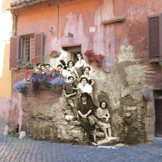Trastevere di ieri in quella di oggi...Via della Luce quando era de #noantri❤❤
