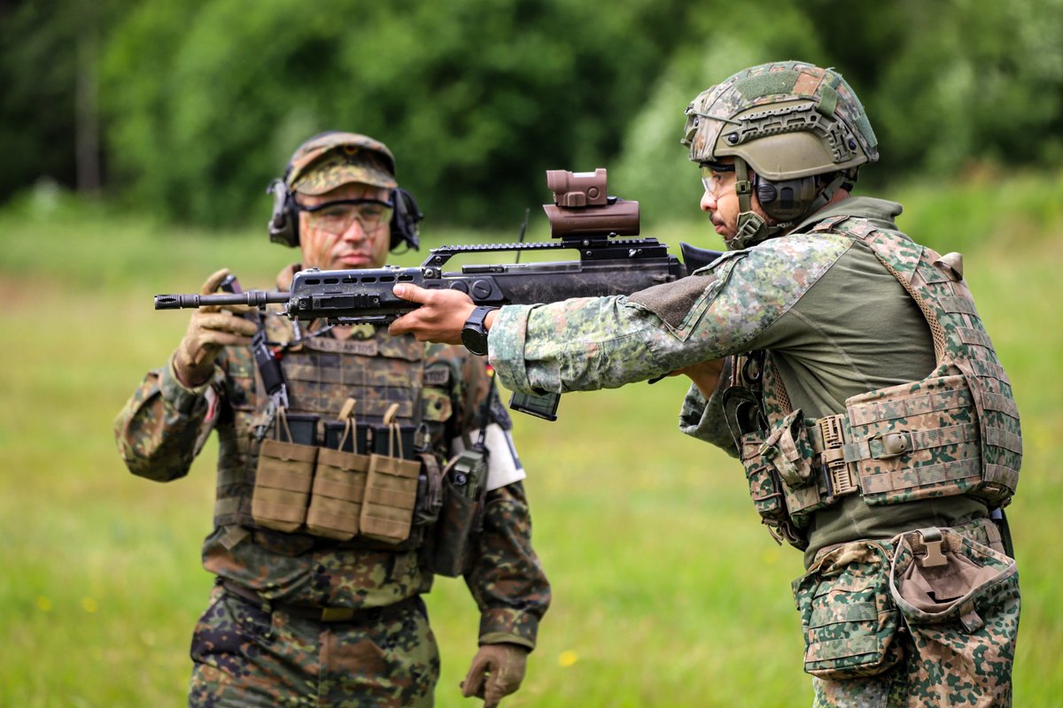 mnbg_lithuania's tweet image. Precision & Partnership. During the Schützenschnur shooting qualification, soldiers from our #MNBGLTU trained alongside partners from CAN and USA. In every moment, trust and precision led the way. It was about strengthening bonds through shared standards and mutual respect.