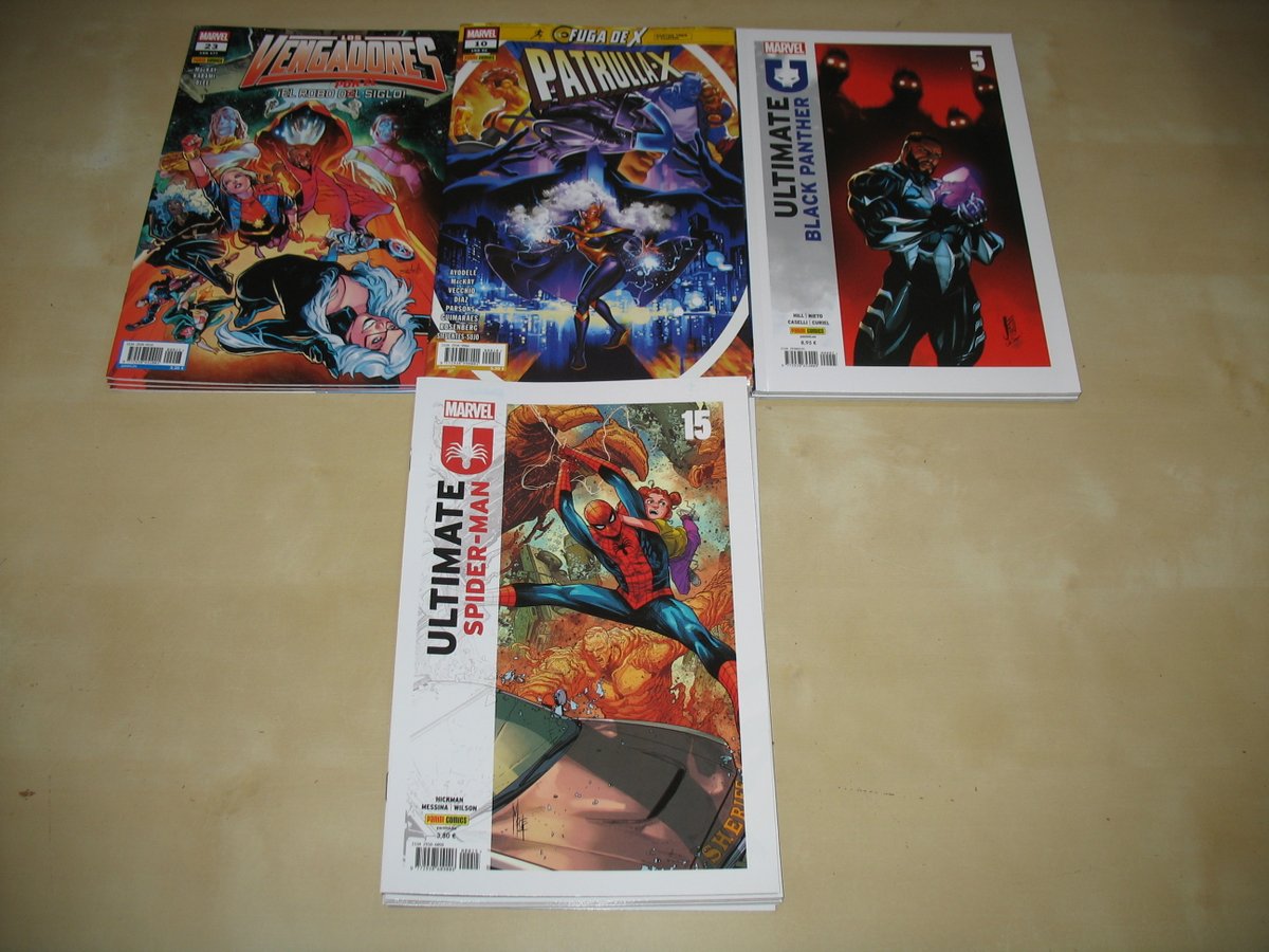 Novedades de Marvel. Colecciones de grapa habituales con nuevas series (Nuevo Veneno y Ultimate Wolverine). Tomos de El Castigador de Aaron, El Castigador de Remender, Daredevil de Miller, MLE TPB de Frankenstein y tomito de Blade.