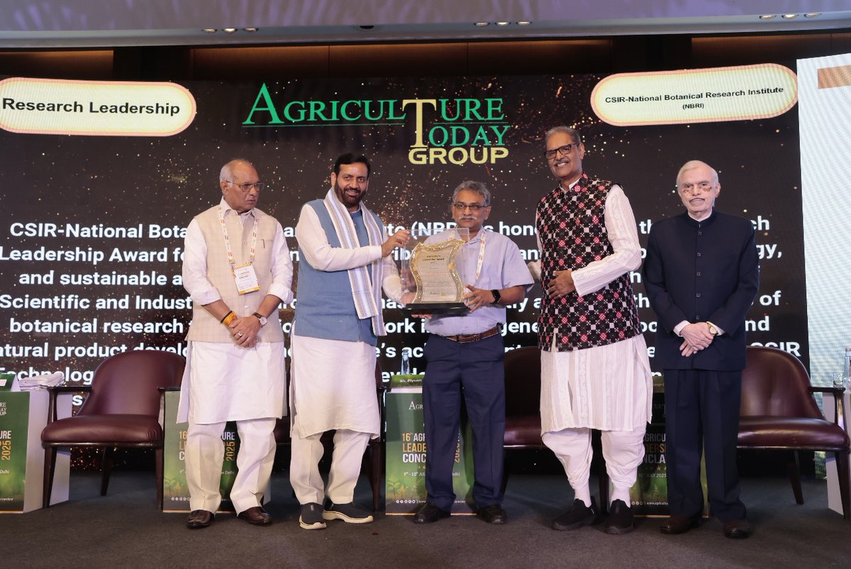 csirnbrilko's tweet image. 🌿 Proud Moment! 🌾
CSIR-NBRI, Lucknow has been honored with the 16th Agriculture Leadership Award 2025 by Agriculture Today Group! 🏆
A recognition of our excellence in plant science, biotechnology & sustainable agriculture.
#CSIRNBRI #AgricultureLeadershipAward
@akshasany