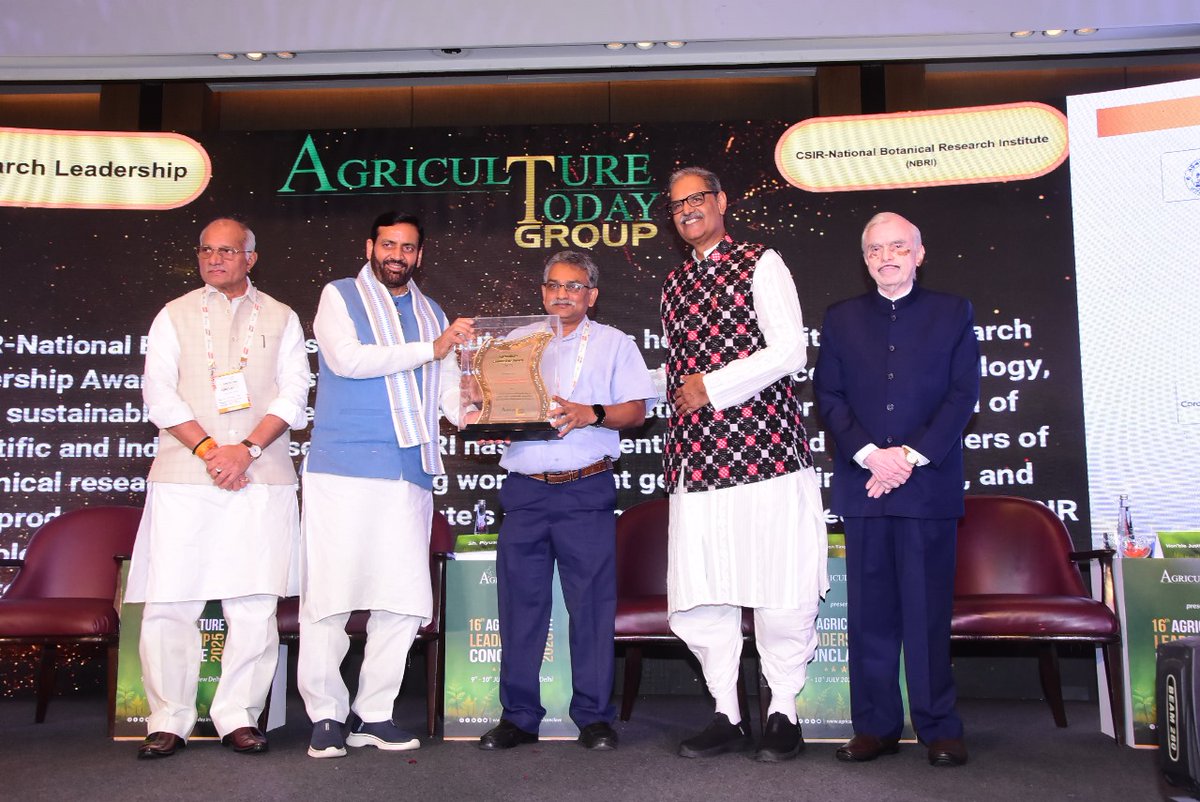 csirnbrilko's tweet image. 🌿 Proud Moment! 🌾
CSIR-NBRI, Lucknow has been honored with the 16th Agriculture Leadership Award 2025 by Agriculture Today Group! 🏆
A recognition of our excellence in plant science, biotechnology & sustainable agriculture.
#CSIRNBRI #AgricultureLeadershipAward
@akshasany