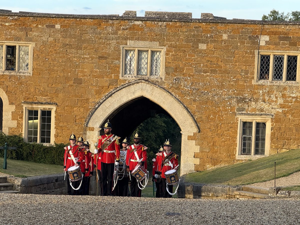 RutlandLordLieutenant (@rutlandll) on Twitter photo <a href="/rockinghamcastl/">Rockingham Castle</a> <a href="/ThePoacherss/">The Poachers</a> #the vikings Royal Anglian great display. Thanks to all. <a href="/rockinghamcastl/">Rockingham Castle</a> <a href="/ThePoacherss/">The Poachers</a> #the vikings Royal Anglian great display. Thanks to all.