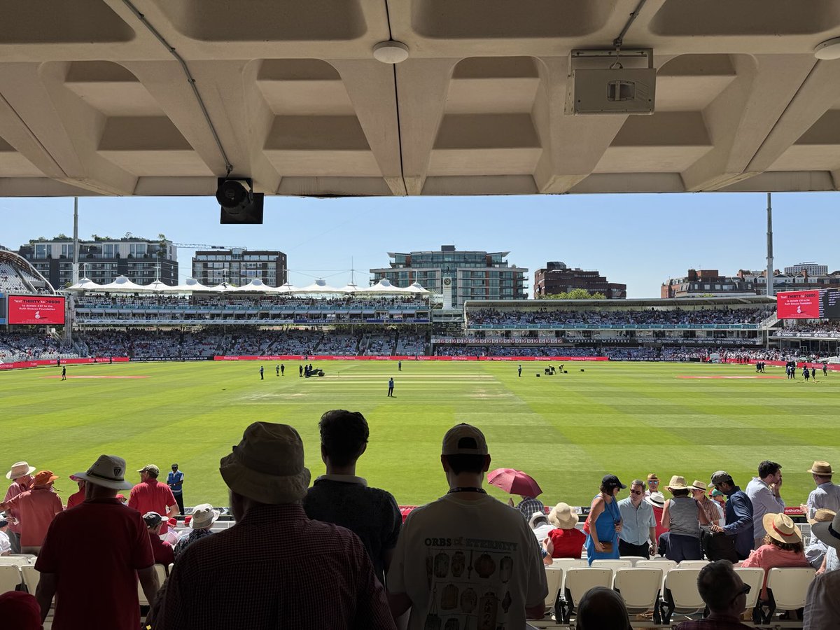 oliverjamesking's tweet image. Home of cricket !