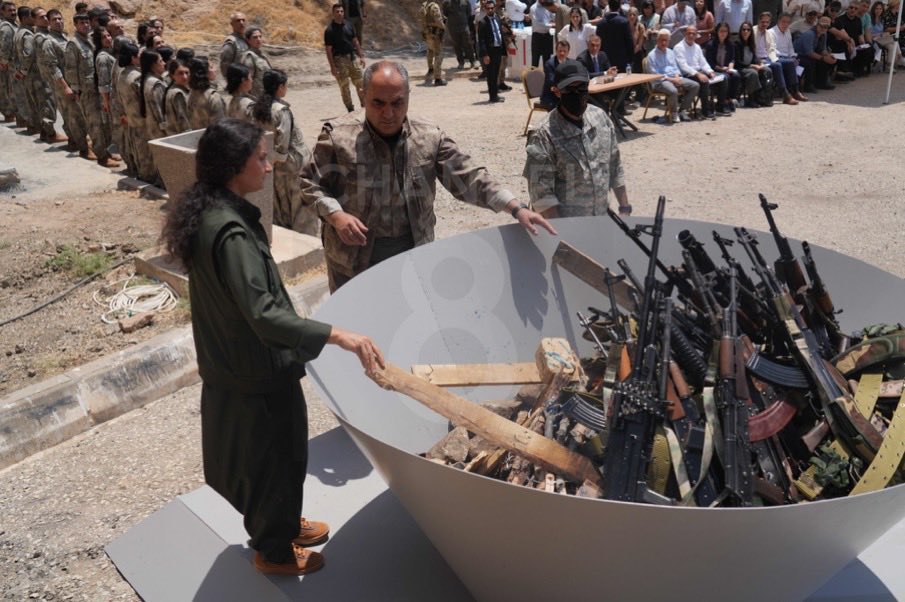 Liderimiz Sayın Devlet Bahçeli,

“Provokasyon ortamını canlı tutmak maksadıyla istismar, iftira ve inkâr yarışına giren siyasi ve ideolojik mahiyetli çevreler yeşeren umutlar, genişleyen barış ve huzur iklimi karşısında hayal kırıklığına uğramıştır..