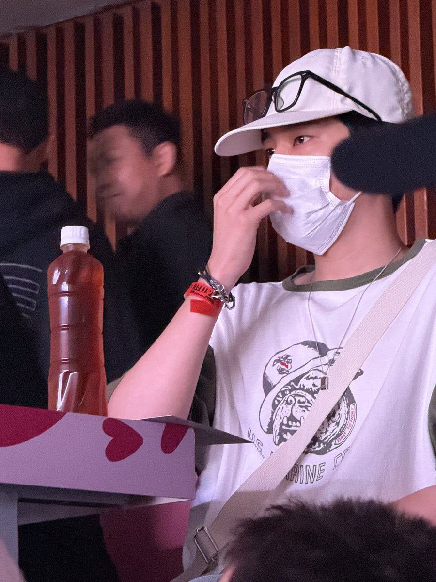 미친 내뒤에 전원우야..