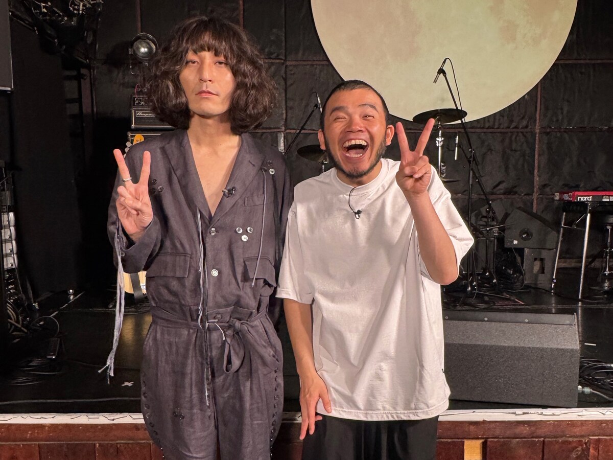 natalie_mu's tweet photo. ヒコロヒーとニューヨーク嶋佐の音楽番組スタート！初回ゲストは志磨遼平＆アフロ（コメントあり）
https://t.co/pYFJHYiw8V

#あじわいMUSIC #志磨遼平 #アフロ https://t.co/4N43YVKgmb