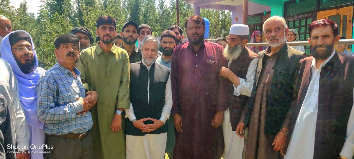 Choudhary Abdul Aziz (@choudharyabaziz) on Twitter photo Thank you to Member of Parliament Anantnag-Rajouri, Mian Altaf Ahmad, for visiting my residence in Devpora today and attending my wedding.
<a href="/mianmeherali/">Mian Mehar Ali</a>
#highlight Thank you to Member of Parliament Anantnag-Rajouri, Mian Altaf Ahmad, for visiting my residence in Devpora today and attending my wedding.
<a href="/mianmeherali/">Mian Mehar Ali</a>
#highlight