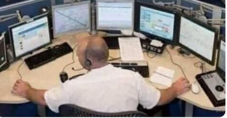 PardeshiSatyan's tweet photo. Me sending different messages to same friend on different social media platform : https://t.co/KAlmJMGKL8