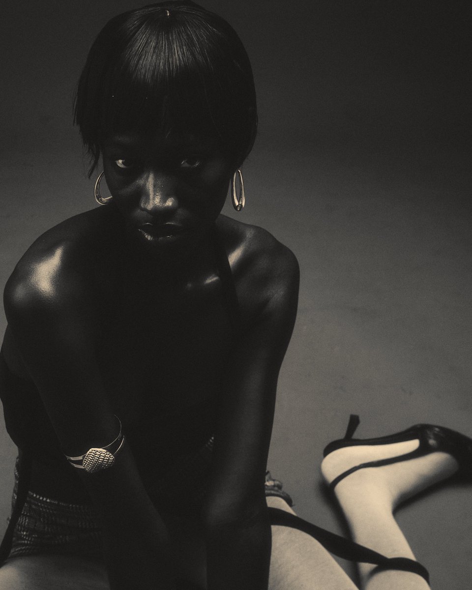 Snap_venus's tweet photo. For MUSE, #ISSUE18.1 https://t.co/qpav2DS1qY