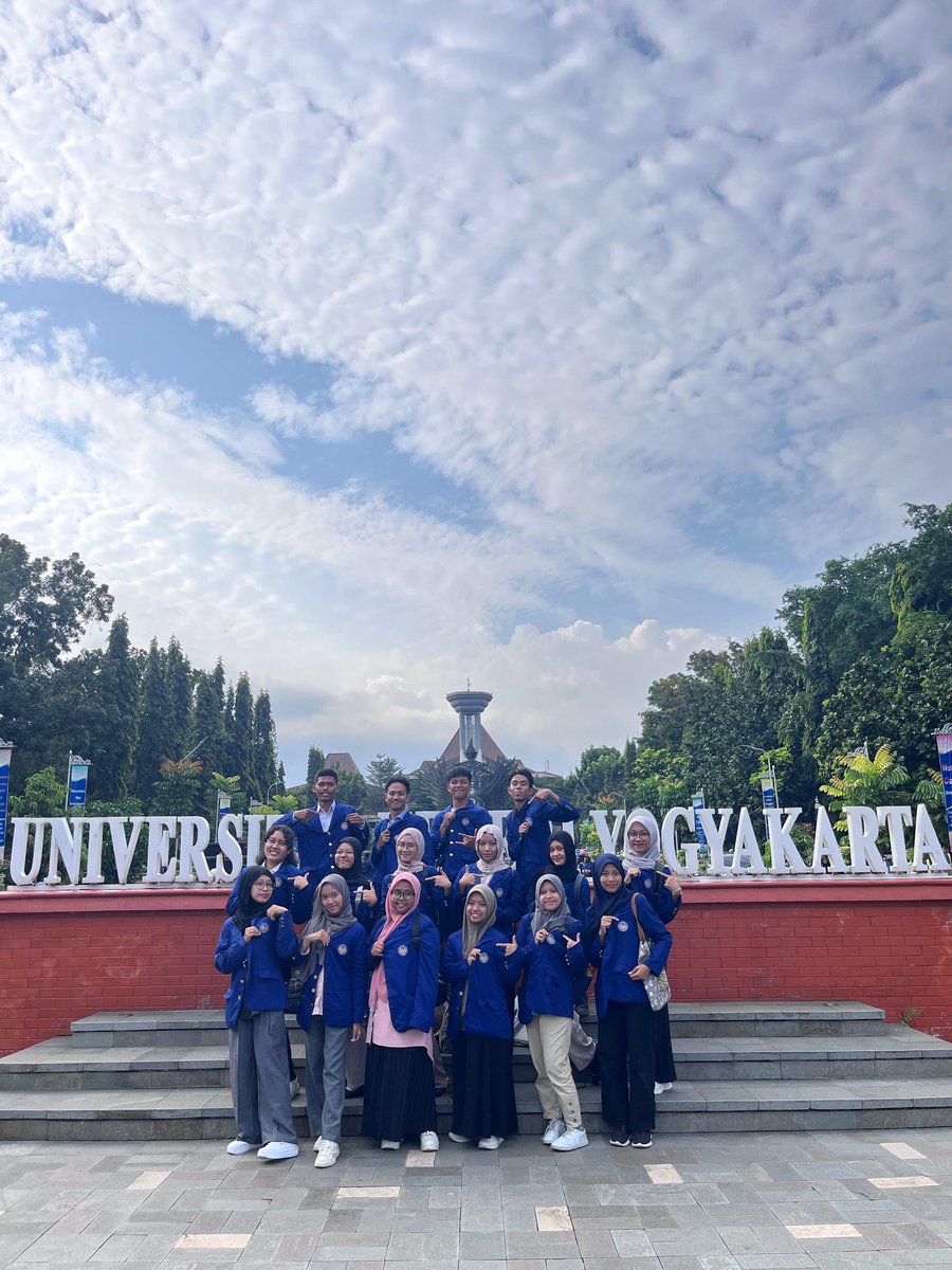 mbiishere's tweet photo. Materi 17 [Membangun Ormawa Berkarakter] https://t.co/MxLbrzpen0