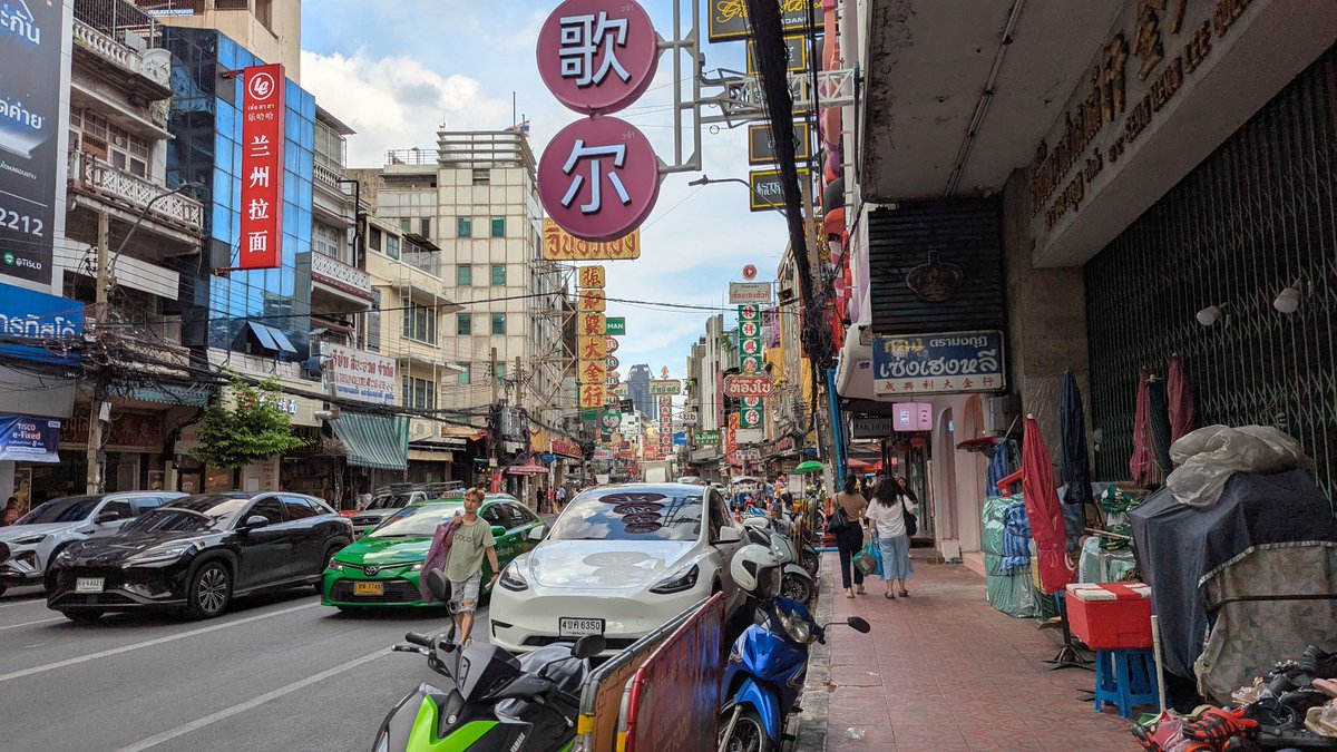 Claire (@whiskynovember) on Twitter photo 