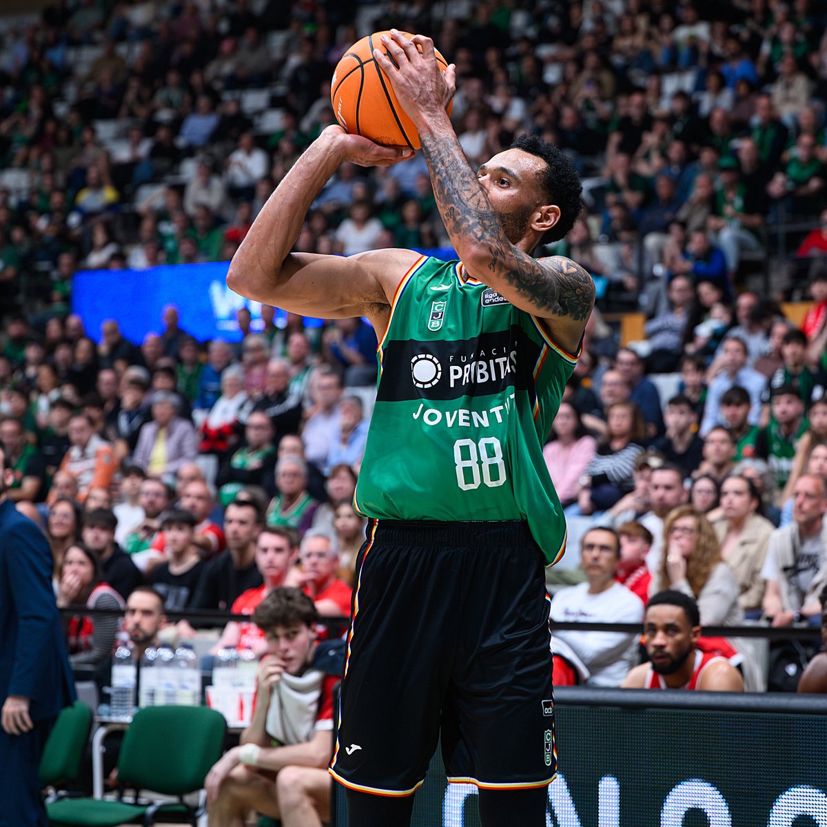 🚨 SORTEIG SAMARRETA ADAM HANGA

🤔 Què heu de fer per participar-hi?

1⃣ Like i RT
2⃣ Comentar la publicació
3⃣ Seguir-nos a <a href="/Penya1930/">Club Joventut Badalona</a> 

💚🖤 MOLTA SORT!

#CityOfBadalona