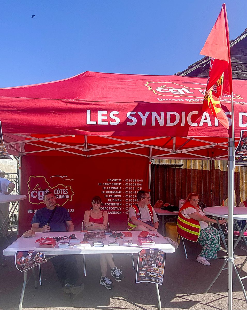 CgtGroupe's tweet image. 📍 #TDF2025 – Étape 7 : Saint-Malo → Mûr-de-Bretagne
Aujourd’hui, c’est la CGT Randstad qui prend le relais sur les routes !
🎪 Stand militant, tracts &amp;amp; échanges chaleureux.
✊ Même combat : droits des intérimaires, reconnaissance &amp;amp; respect.
#CGTRandstad #IntérimEnLutte 
📸👇