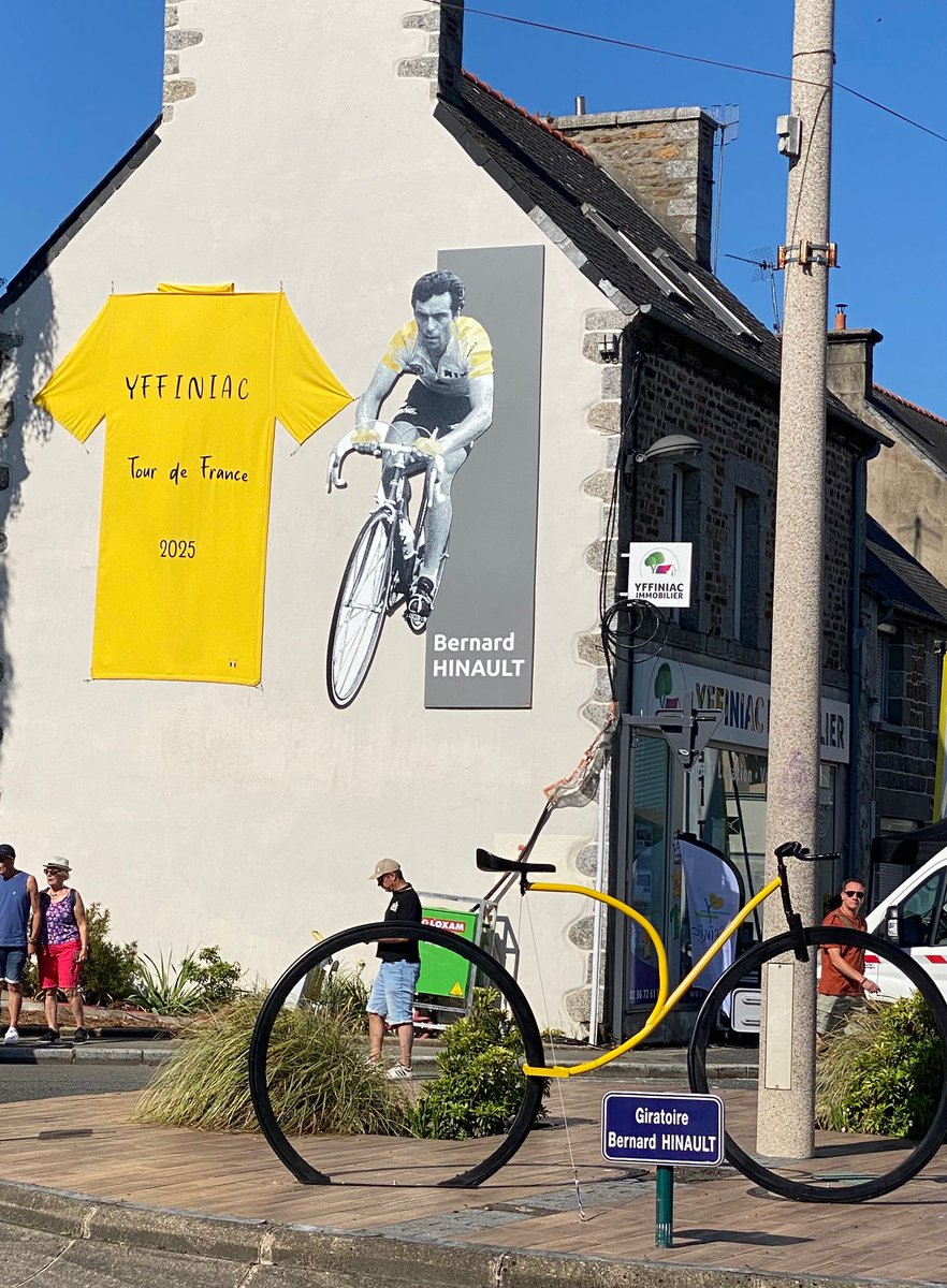 CgtGroupe's tweet image. 📍 #TDF2025 – Étape 7 : Saint-Malo → Mûr-de-Bretagne
Aujourd’hui, c’est la CGT Randstad qui prend le relais sur les routes !
🎪 Stand militant, tracts &amp;amp; échanges chaleureux.
✊ Même combat : droits des intérimaires, reconnaissance &amp;amp; respect.
#CGTRandstad #IntérimEnLutte 
📸👇