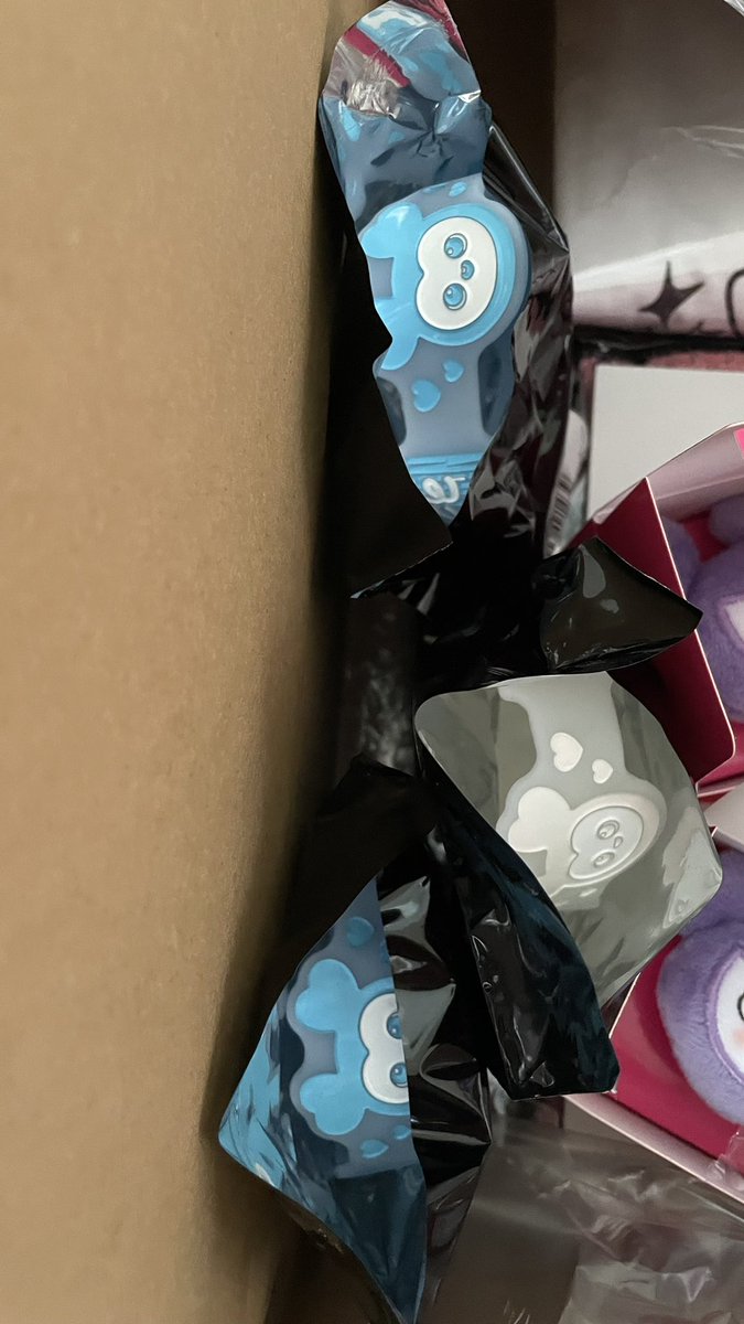 求）モモ
譲）👐以外
東京ドーム１７日での交換
郵送も検討です！🙇🏻‍♀️
ご連絡お待ちしてます！
#twice交換
#TWICE_THISISFOR_WORLD_TOUR