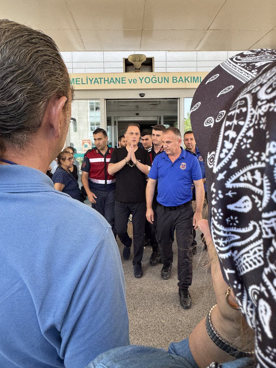 Bu ne zulümmüş ya.