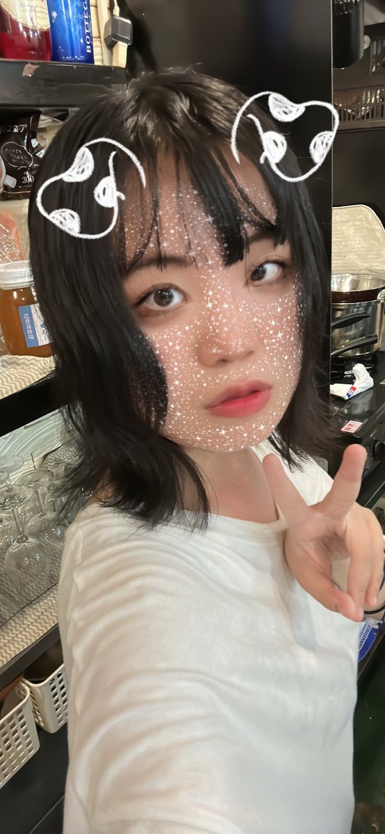 Ma_neeeeeem's tweet image. おります！！
えびこさんとお待ちしております！！

ウルフカットにしたにゅーまぁを見に来て！！